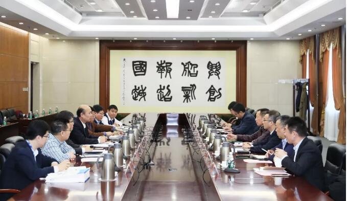 馮永強會見上海電氣集團副總裁呂亞臣、陳干錦一行 